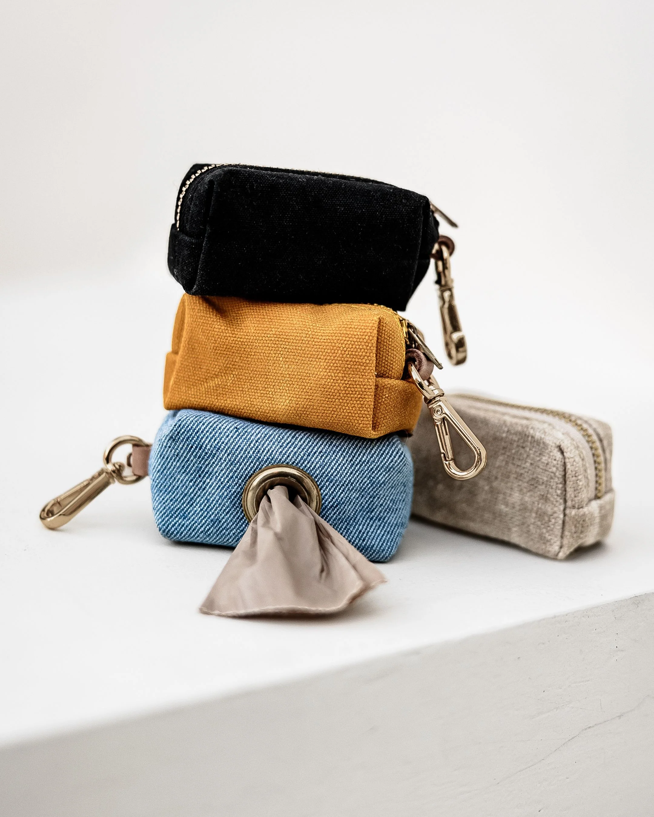 Foggy Dog Waste Bag Holder in Onyx - Image 6