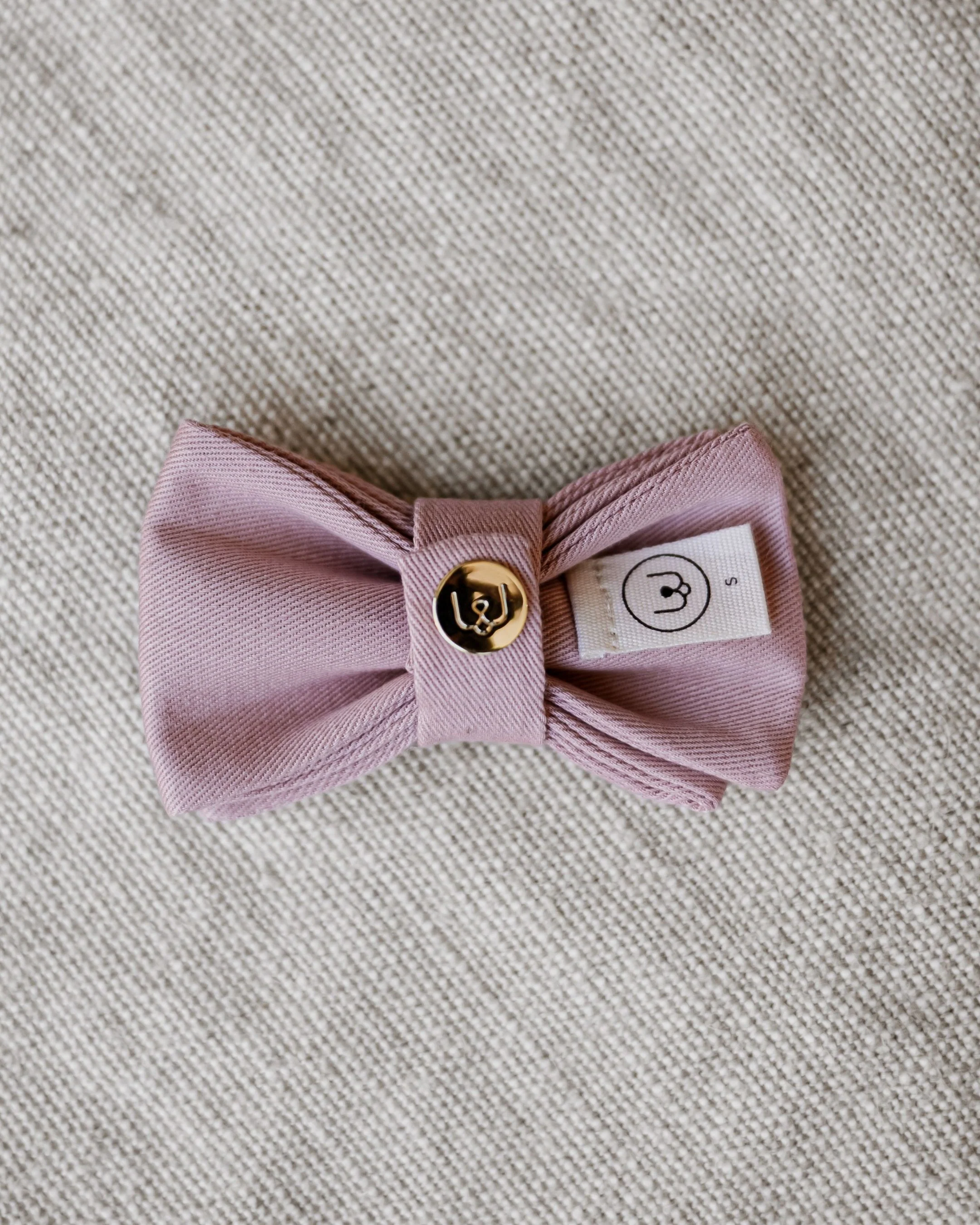 Walk of the Town Rose Dog Bow Tie - Image 4