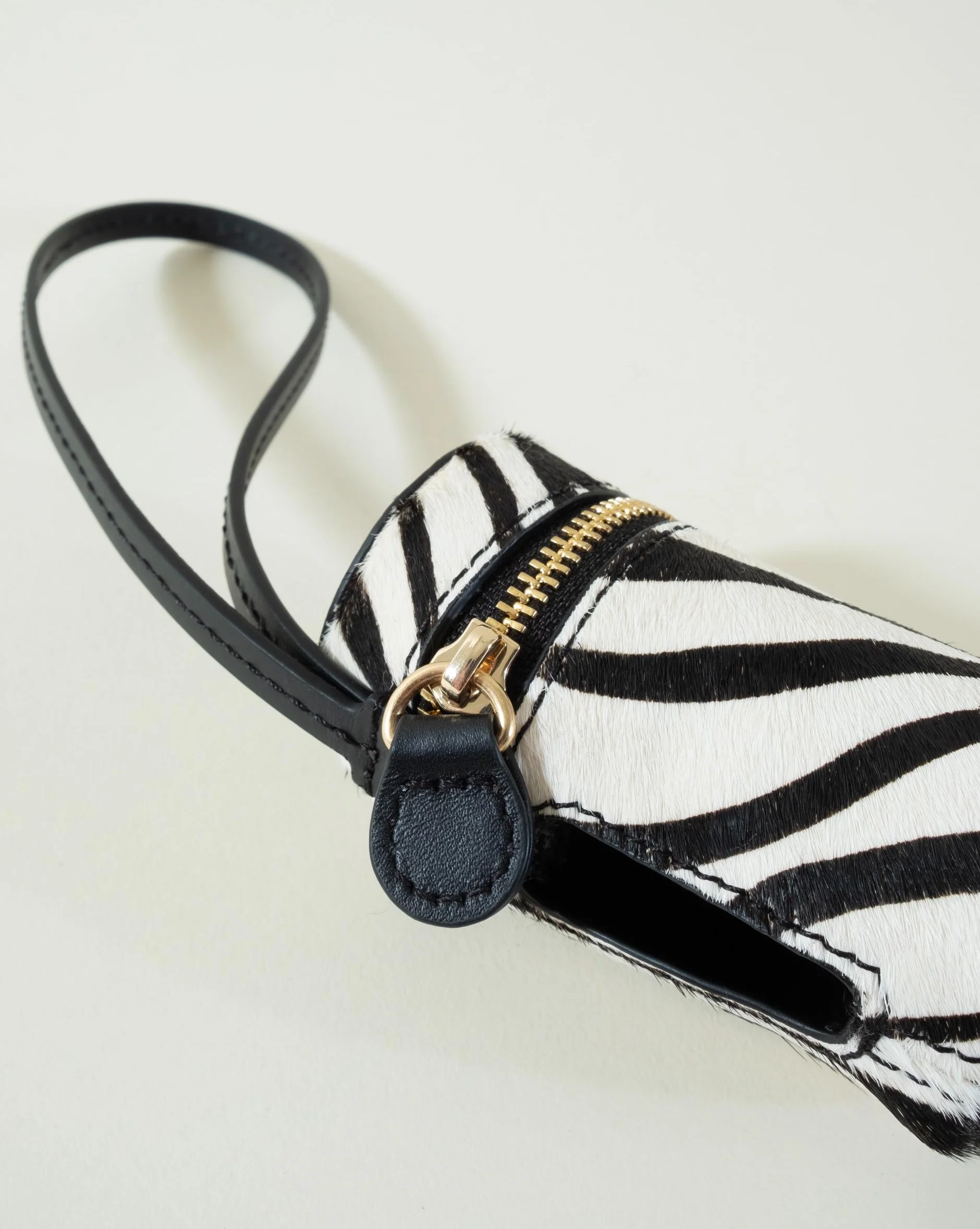Wylde Zebra Poop Bag Holder - Image 2